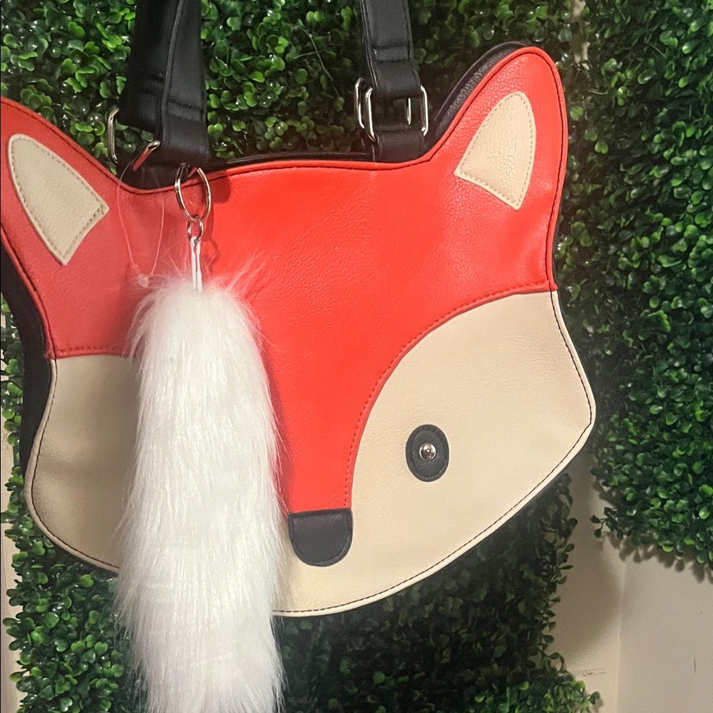 Fox Shaped Handbag with Faux Fur Tail